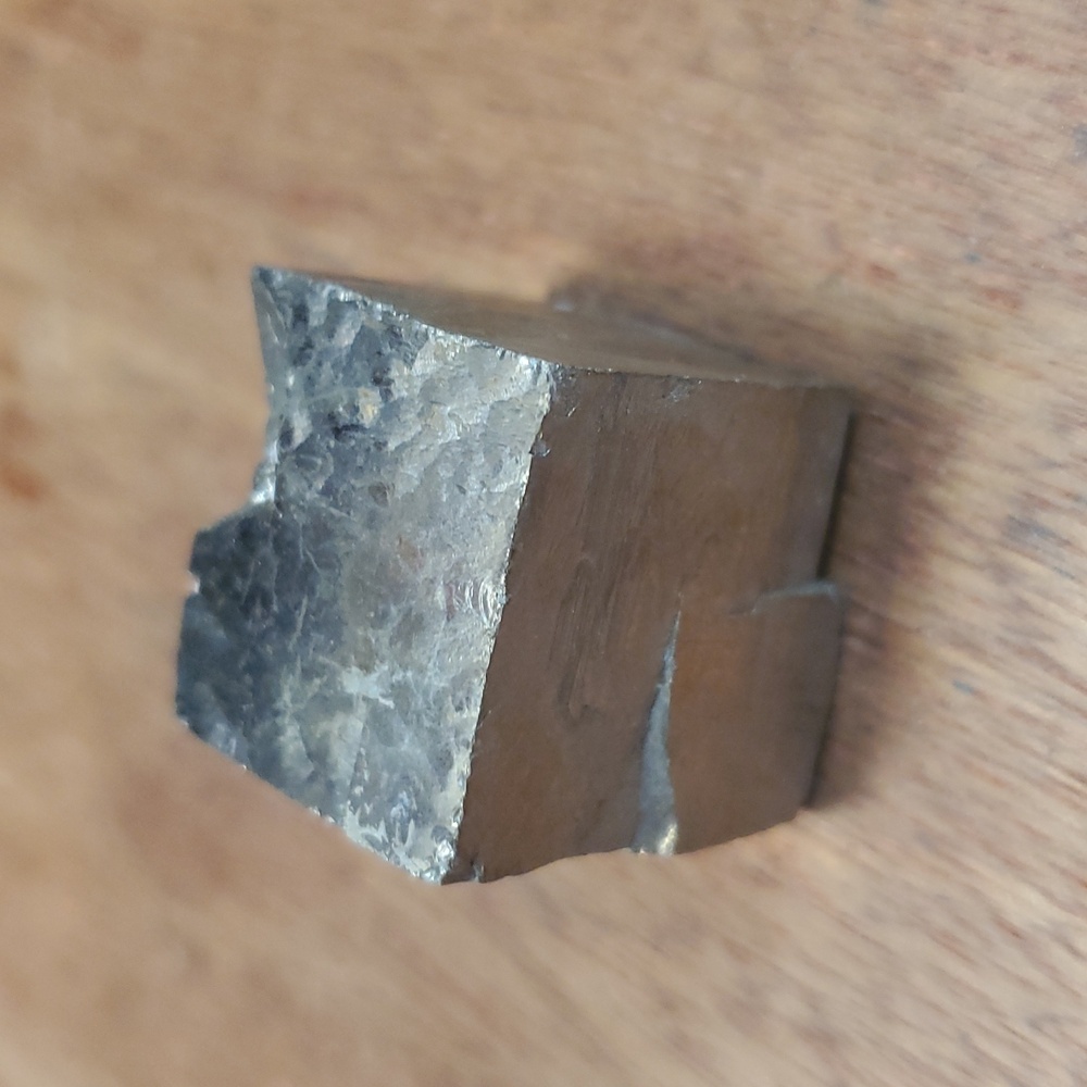 Large pyrite cube GS - Picture 3 of 5